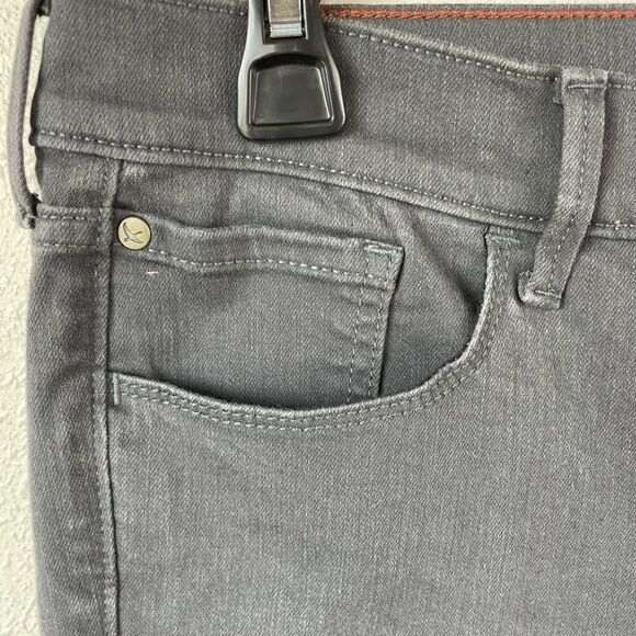 Eddie Bauer Gray Stretch Slim Cropped Jeans EUC - Picture 3 of 10